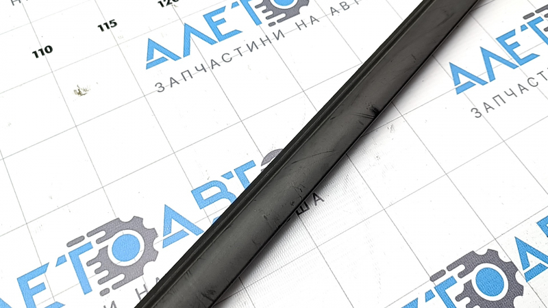 Door-glass molding, central rear left Hyundai Ioniq 5 22-24, black, worn