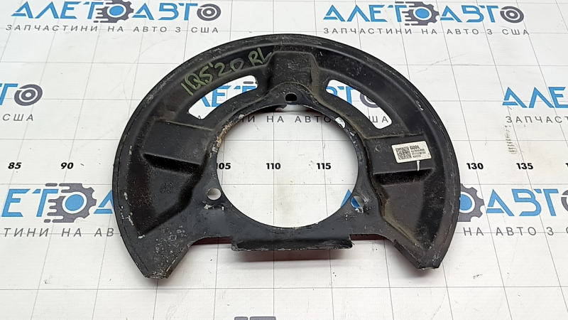 The rear left brake disc cover of a Hyundai Ioniq 5 22-24 is torn.