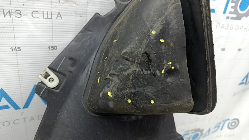 Front left fender liner, lower part, BMW X7 G07 19-24, tears, dented