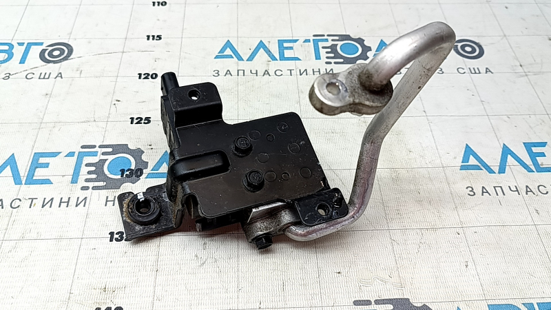 Hyundai Ioniq 5 22-24 air conditioner heater valve with tube and bracket, broken housing
