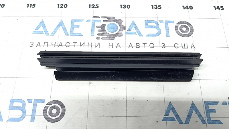 Inner glass seal for the rear left door of a BMW X7 G07 19-24 under the curtain, rear