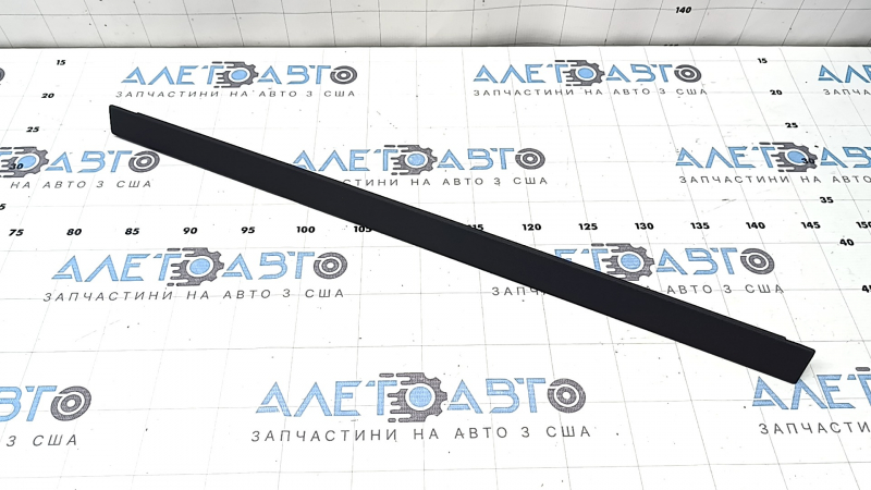 Upper trim panel of the door card rear right BMW X7 G07 19-22 under the curtain, black Schwarz leather, front, butt