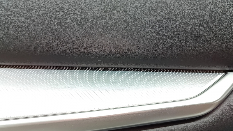 Door trim panel, rear right Infiniti QX50 19-21 black, insert black leather, armrest black leather, gray stitching, molding silver, with handle, scratches, dented, corrosion