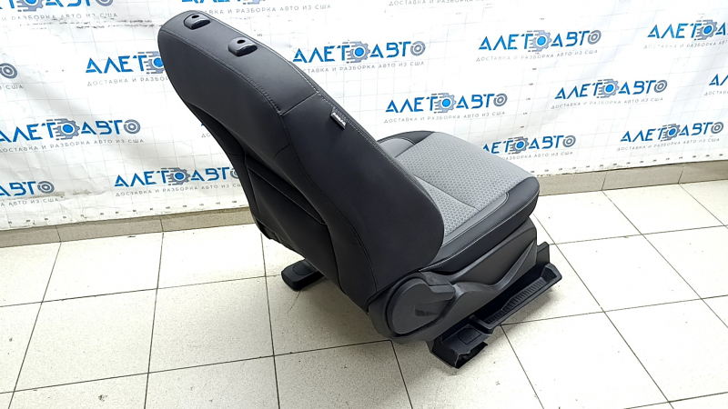 Ford Escape MK3 2017-2019 passenger seat without airbag, manual, cloth, black and gray, dents, dry cleanable