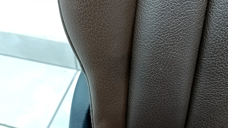 Rear seats, 2nd row, right, Audi Q5 8R 09-17, brown leather, scratches, dented, needs cleaning