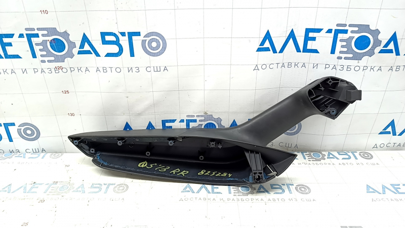 The armrest trim panel of the rear right door of the Audi Q5 8R 09-17 black, the coating has come off