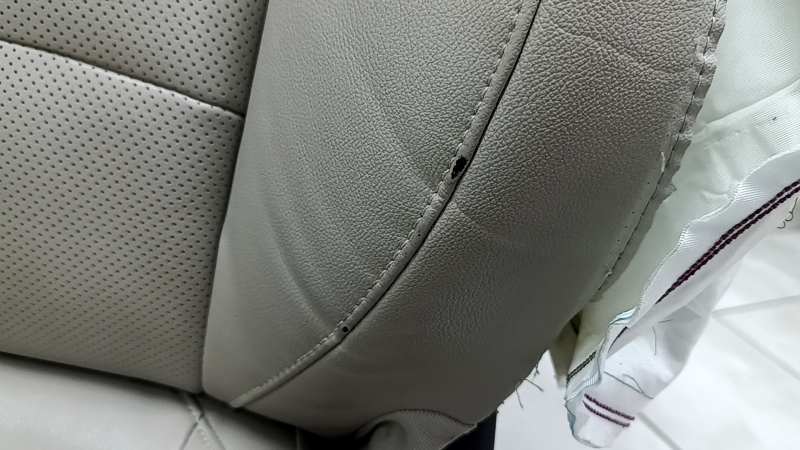 Driver's seat for Honda Accord 18-22 without airbag, worn, electric, with memory, leather, light gray, heated and ventilated, worn, needs cleaning, scratches on the lining