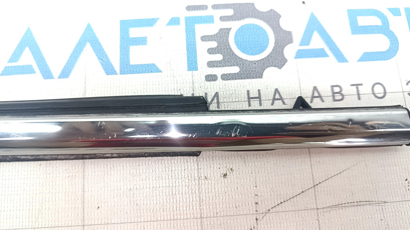 Door-glass molding, central front right, Toyota Camry v70 18-24, chrome, scratches