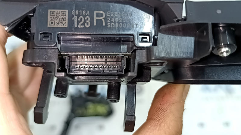 Mitsubishi Outlander 22-25 steering wheel control buttons for radar and 360-degree cameras, broken mount