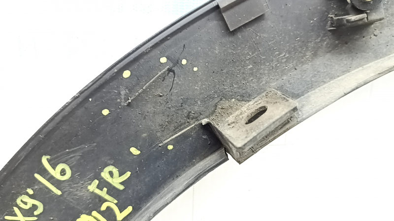 Front right fender arch trim Mazda CX-9 16-23 structure, broken fasteners, scratches, dented