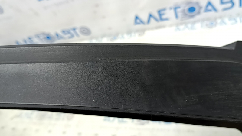 Rear left fender arch trim Mazda CX-9 16-23 structure, broken fasteners, cracks in fasteners, scratches