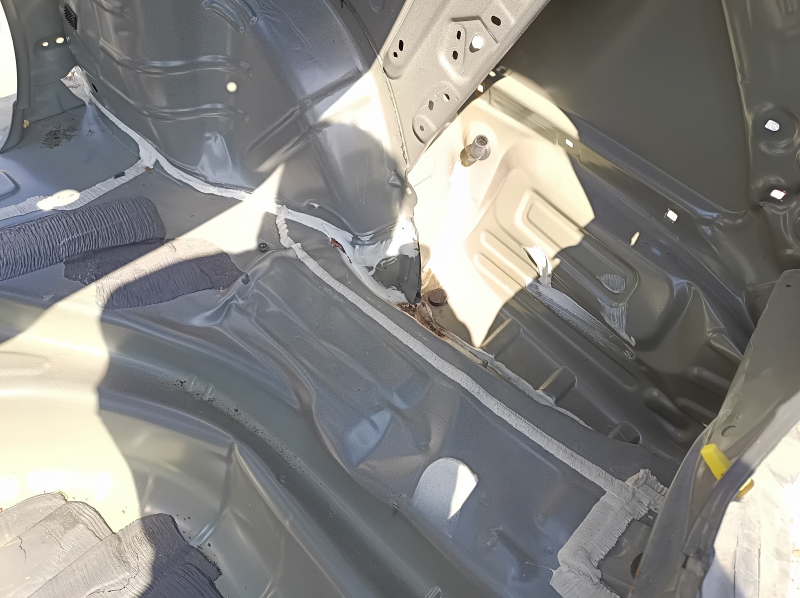 Quarter wing rear right Toyota Camry v40 graphite, on the body, dented, bumps, rusty