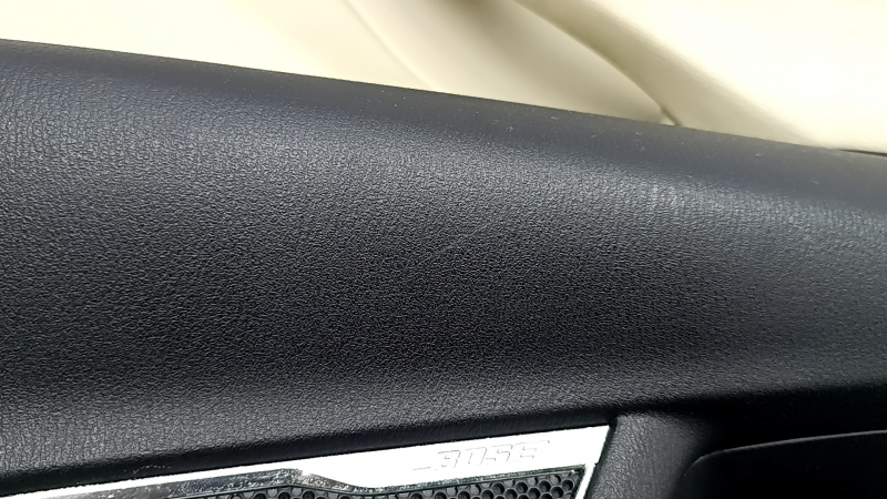 Right rear door panel for Mazda CX-9 16-19, under the curtain, black leather with beige leather insert, leather armrest, gray molding, with handle, BOSE, scratches