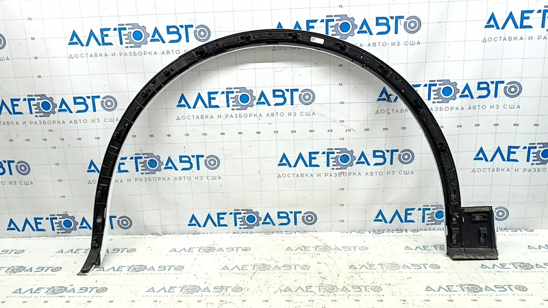 Front right fender arch trim for Audi Q5 80A 21-24, broken mount, peeling paint