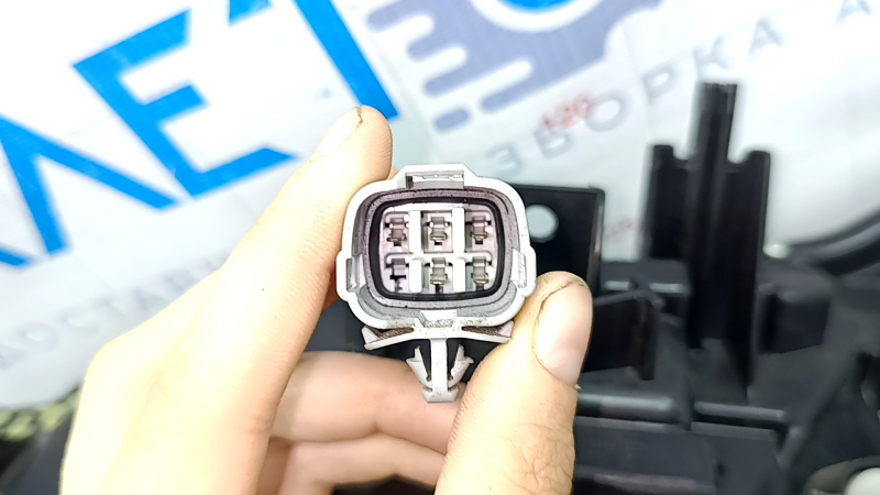 Right turn signal DRL for Nissan Rogue 21-24 halogen + LED, us-built, no fragments, scratches