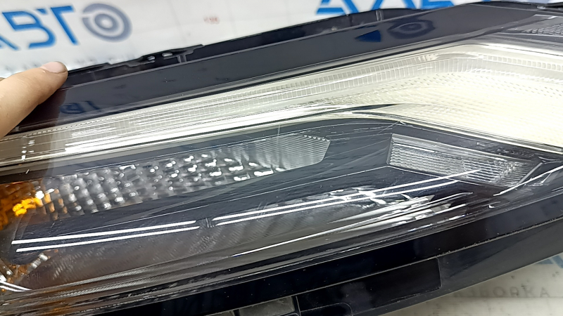 Right turn signal DRL for Nissan Rogue 21-24 halogen + LED, us-built, no fragments, scratches