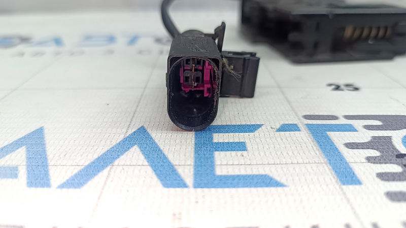 Right hood lock for Audi E-Tron 19-23 with sensor