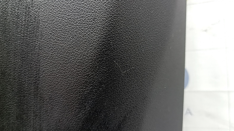 BMW X5 G05 19-24 black lower right center pillar trim under the air duct, scratches