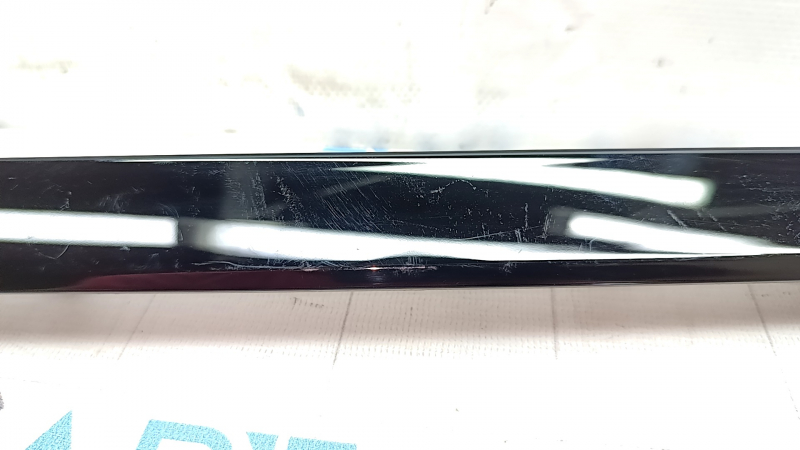 Right front panel insert for Audi E-Tron 19-23, glossy black, worn