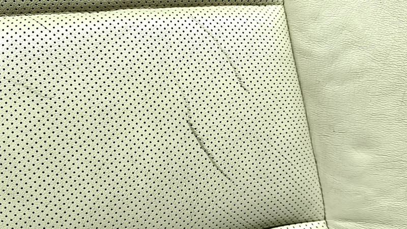 Rear seat, 2nd row, lower part, Lexus ES300h ES350 13-14, beige leather, perforation, cracks in the leather