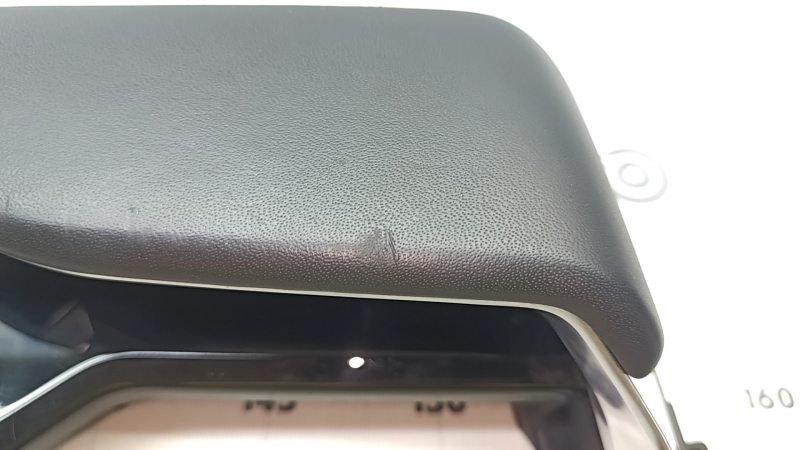 Audi E-Tron 19-23 black leather gearshift knob with scratches on the leather