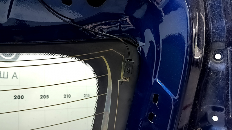 Naked tailgate with glass for a Nissan Murano z52, 20-24 tinted, blue RAY, dent, scratches on the glass
