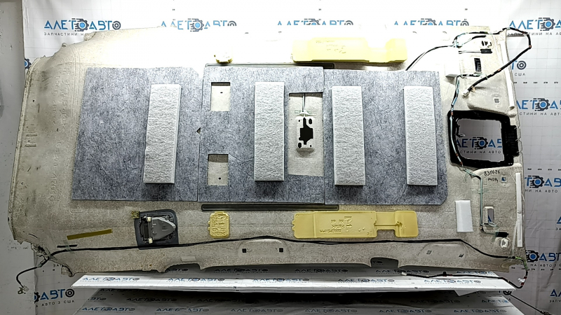 Toyota Prius V 12-16 gray headliner, no sunroof, creases, dry-cleanable, creases, scratches