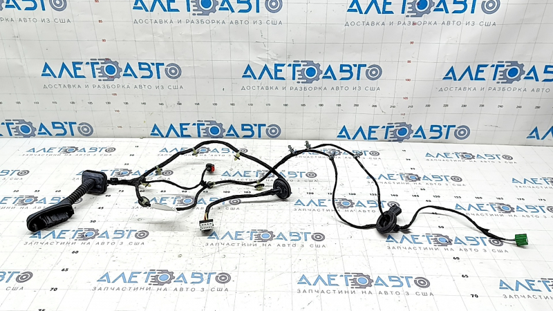 Rear left door wiring for a Chevrolet Equinox 20-24