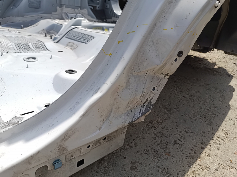 Quarter wing rear left Ford Escape MK4 20-24 on the body, white, dented sunset, bumps