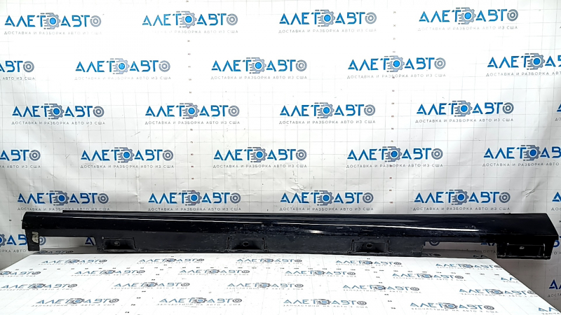 Honda Accord 23-24 left side sill with seal, gloss black, scratches