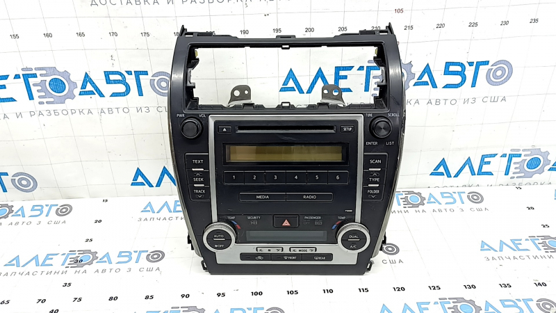 Tape recorder, radio, CD-player Toyota Camry v50 12-14 L scratches, scuffs, dents, chipped molding