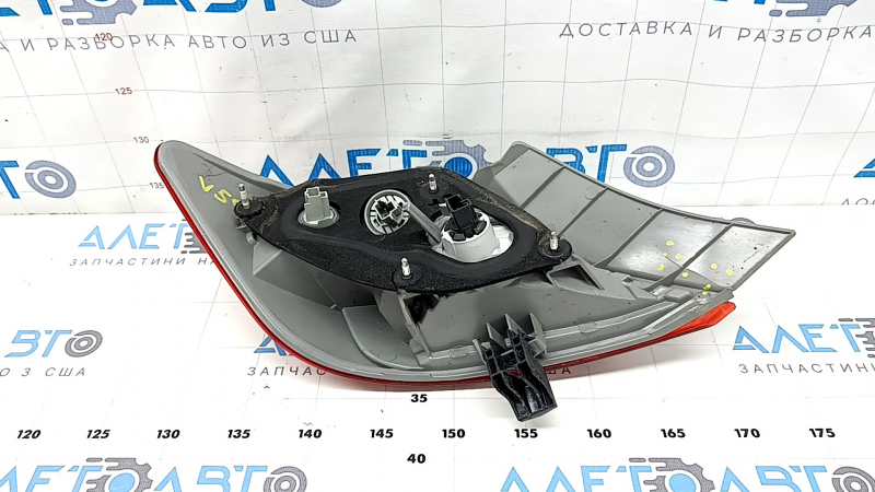 Right outer fender light for Toyota Camry v50 12-14 USA, crack, scratches, broken mount, glued on