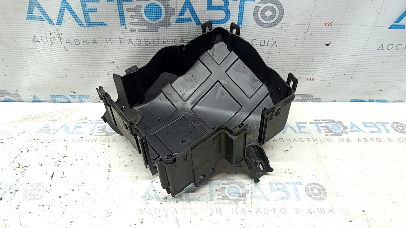 Hyundai Tucson 22-24 1.6T HEV Underhood Fuse Box Lower Cover