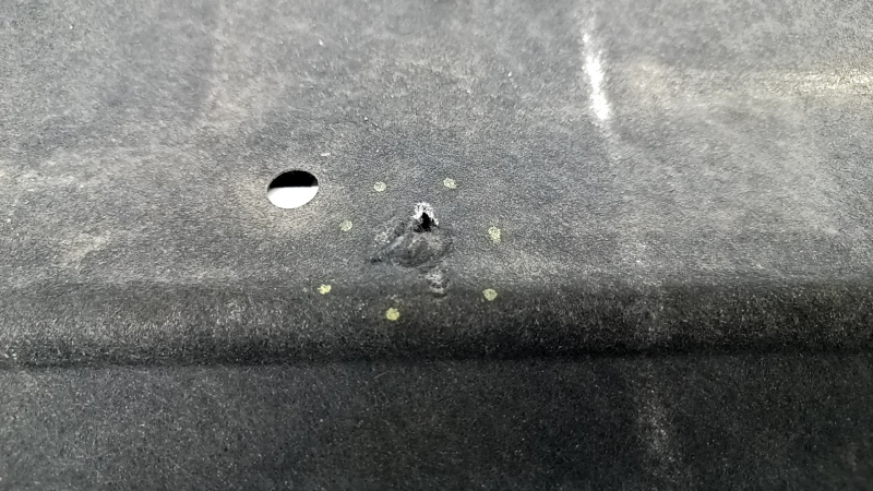 Right underbody protection for Hyundai Tucson 22-25 HEV AWD, tear