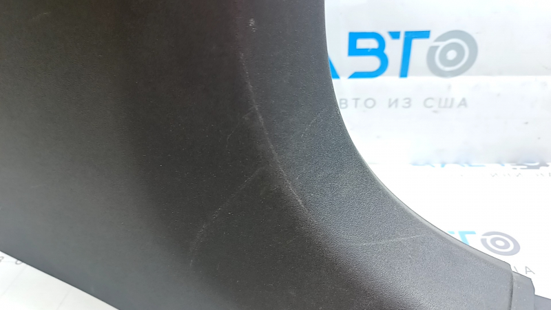 Polestar 2 21-25 black center pillar trim, lower right, scratches