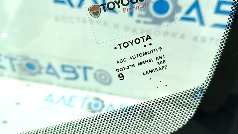 Toyota Rav4 22-25 windshield without heating, AWD, USA built, with camera, with heated camera, chips, sand, air along the edge