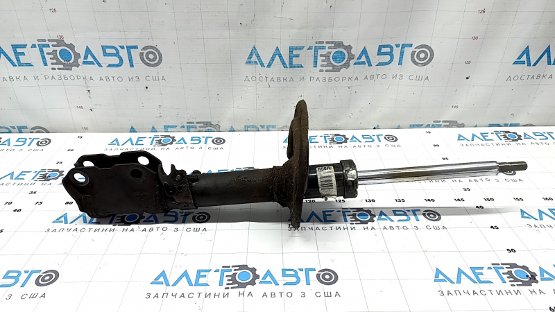 Rusty rear right shock absorber for Toyota Camry v50 12-13 USA LE