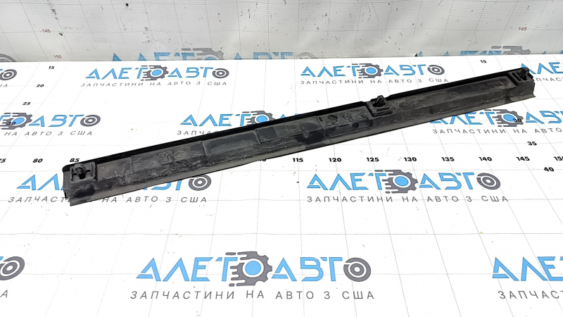 Upper radiator deflector for Toyota Rav4 22-25 2.5 hybrid