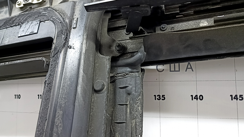 The panoramic mechanism of the Hyundai Tucson 22-25 frame without glass, sawed, burnt, the seal is peeled off