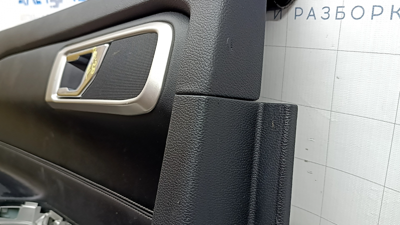 Door trim panel, rear left, Ford Explorer 21-23, black leather, no curtain, XLT, black leather armrest, chrome insert, with handle, scratches, peeling coating