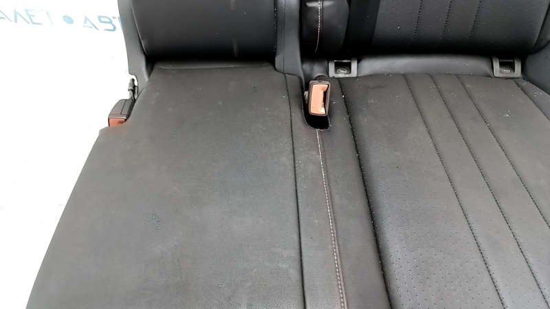 Rear seats, 2nd row, left, VW Tiguan 22-24, black leather, perforated, with belt, dry-cleanable, sooty, dented