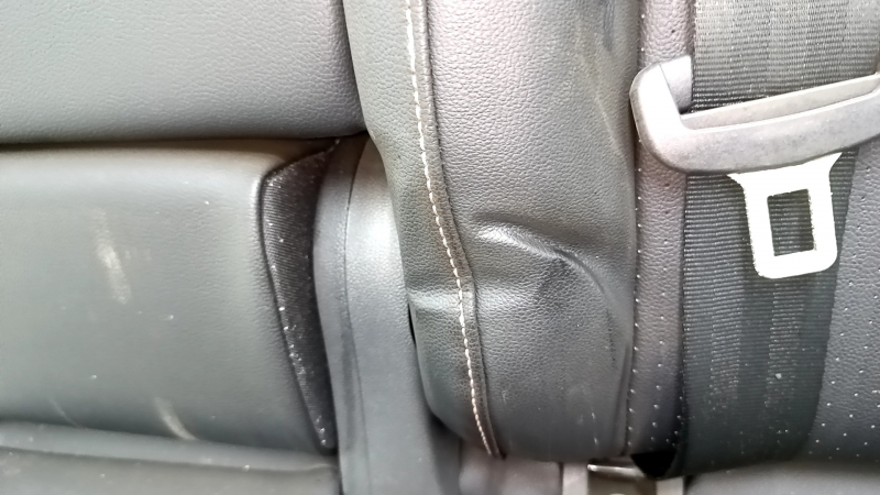 Rear seats, 2nd row, left, VW Tiguan 22-24, black leather, perforated, with belt, dry-cleanable, sooty, dented