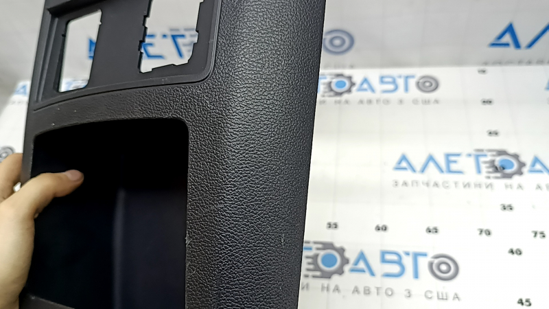 Rear center console trim for Ford Explorer 20-23, black, for climate control, with pocket, scratches, broken fasteners