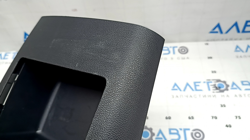 Rear center console trim for Ford Explorer 20-23, black, for climate control, with pocket, scratches, broken fasteners