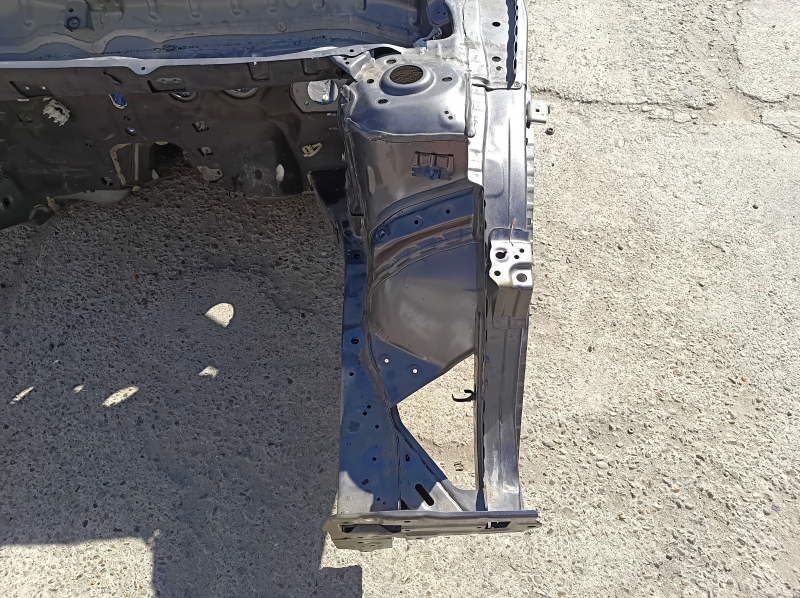 Front left quarter panel of Honda Accord 18-22 hybrid on the body, graphite