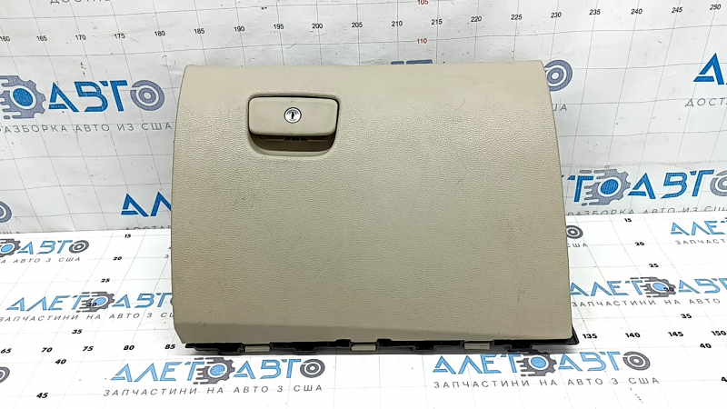 Jeep Grand Cherokee WK2 11-22 glove compartment, beige leather, 2 parts, scratches, needs cleaning