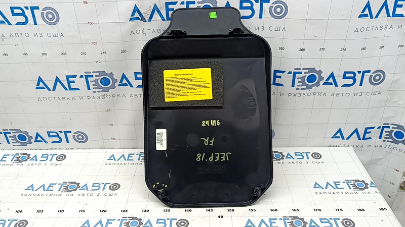 Front right battery box cover for Jeep Grand Cherokee WK2 11-22, black, scratches, broken mount