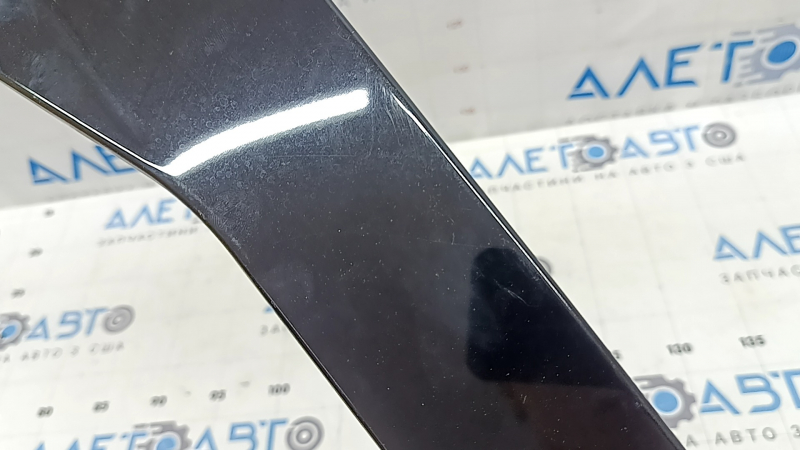 Jeep Grand Cherokee WK2 11-22 rear right side door trim, gloss black, scratches
