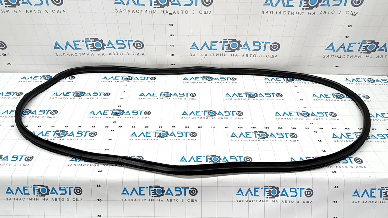 Rear right door seal for Jeep Grand Cherokee WK2 11-22