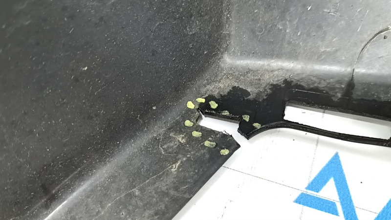Rear bumper bare Toyota Prius 30 10-15 black, Taiwan, scratches, dents, cracks